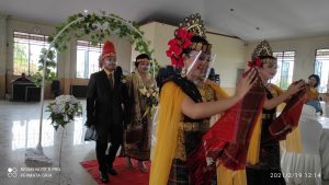 hari bahagia